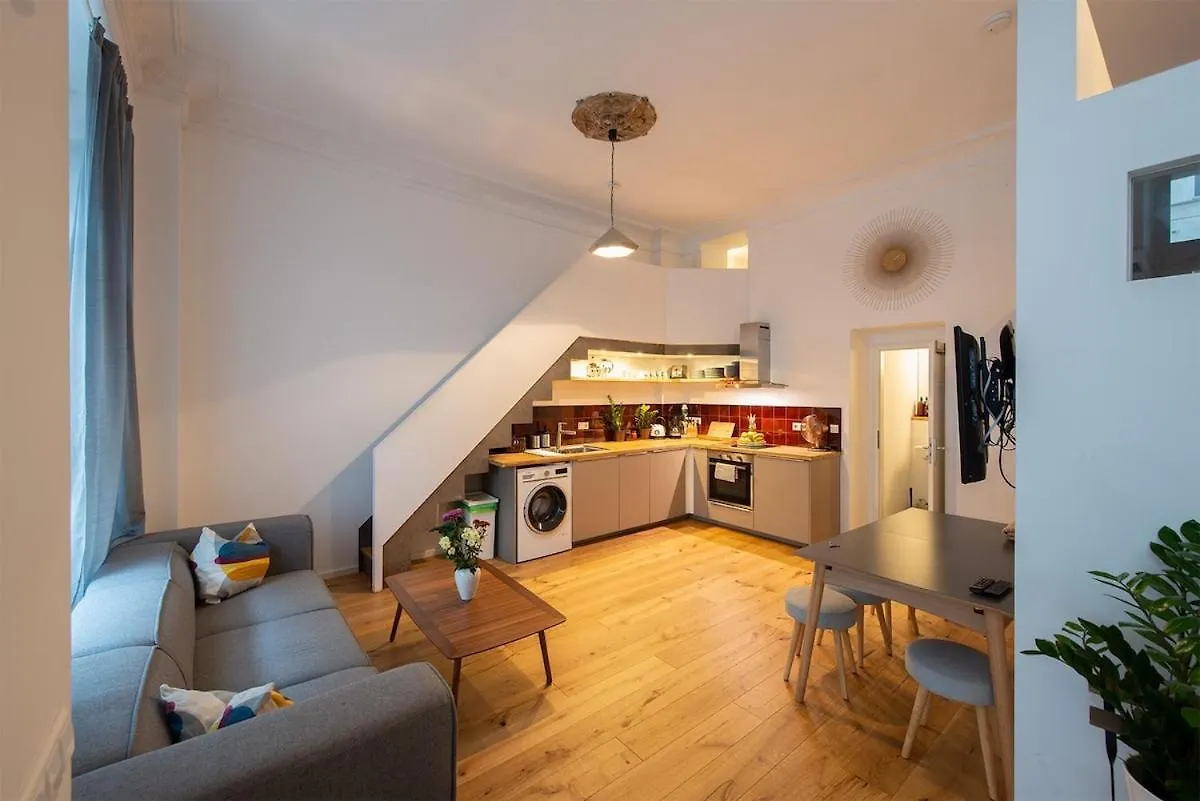 Urban Studio In Friedrichshain-Kreuzberg Berlin Apartment